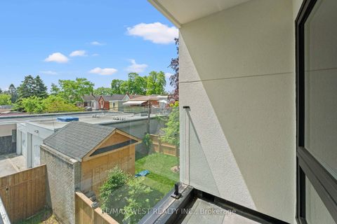 Photo 36 at 15 Cruikshank Avenue, Danforth, Toronto