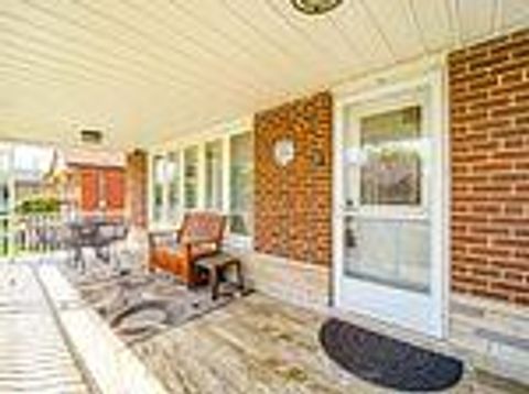 Photo 4 at 20 Elinor Avenue, Maryvale, Toronto