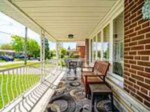 Photo 5 at 20 Elinor Avenue, Maryvale, Toronto