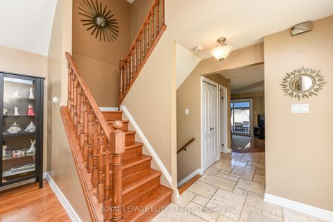 Photo 7 at 67 Elmbrook Crescent, West Deane, Toronto