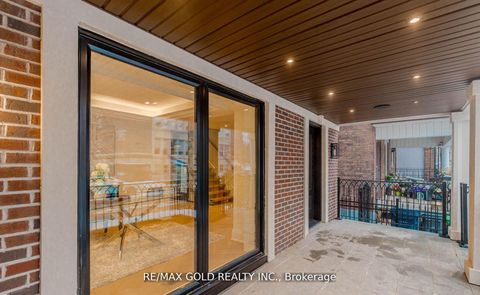 Photo 2 at 786 Euclid Avenue, Annex, Toronto