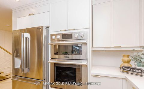 Photo 11 at 786 Euclid Avenue, Annex, Toronto