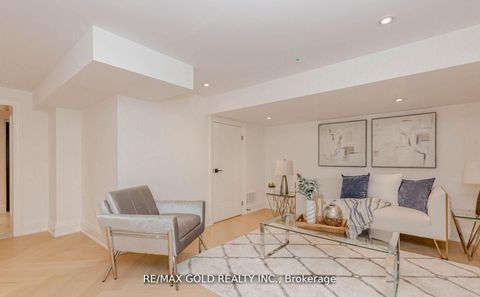 Photo 32 at 786 Euclid Avenue, Annex, Toronto