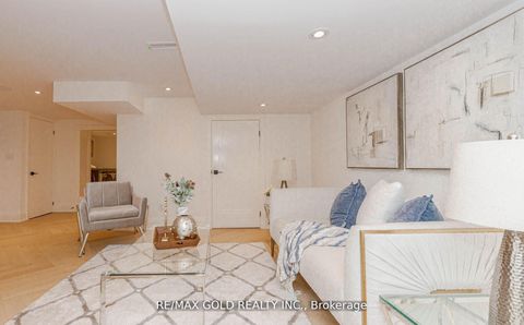 Photo 33 at 786 Euclid Avenue, Annex, Toronto