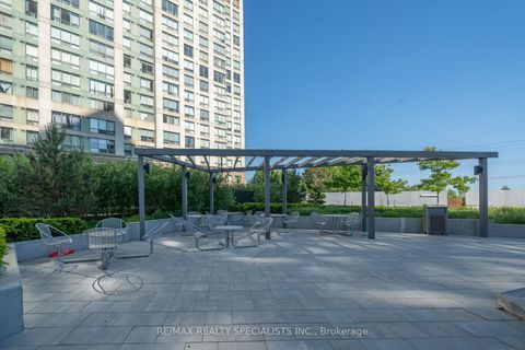 Photo 2 at 303 - 30 Samuel Wood Way, City Centre West, Toronto