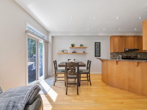 Photo 9 at 49 Loire Valley Avenue, Patterson, Vaughan
