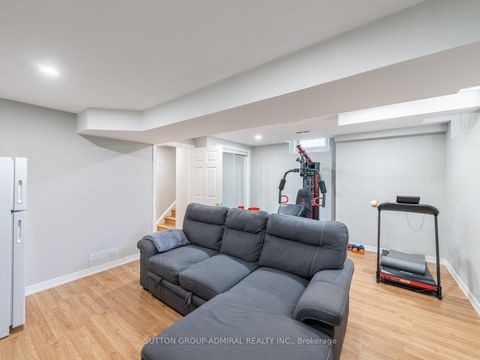 Photo 27 at 49 Loire Valley Avenue, Patterson, Vaughan