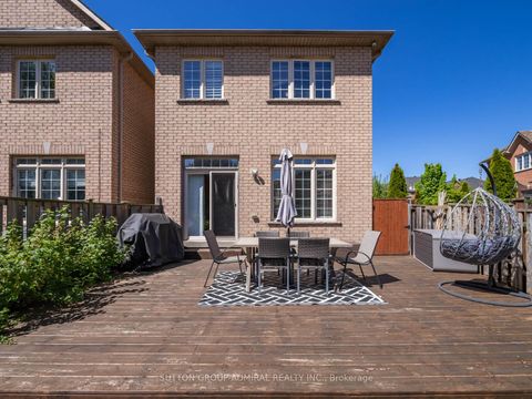 Photo 32 at 49 Loire Valley Avenue, Patterson, Vaughan