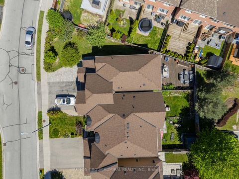 Photo 39 at 49 Loire Valley Avenue, Patterson, Vaughan