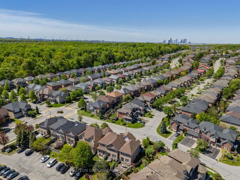 Photo 44 at 49 Loire Valley Avenue, Patterson, Vaughan