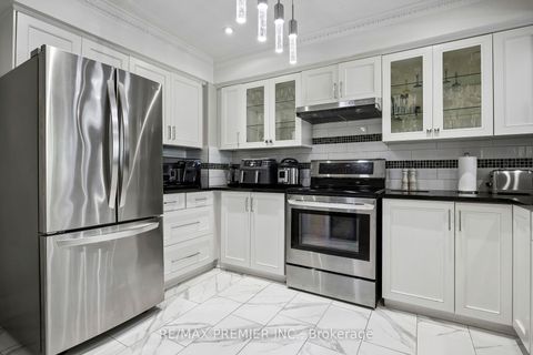 Photo 6 at 8 - 100 Arbors Lane, West Woodbridge, Vaughan