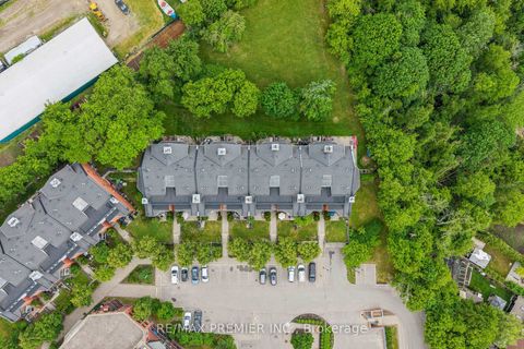 Photo 21 at 8 - 100 Arbors Lane, West Woodbridge, Vaughan