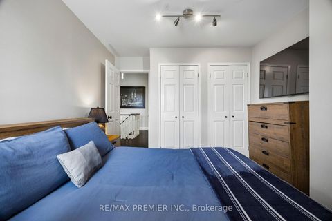Photo 38 at 8 - 100 Arbors Lane, West Woodbridge, Vaughan