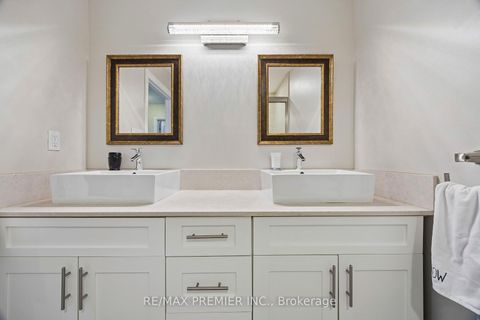 Photo 40 at 8 - 100 Arbors Lane, West Woodbridge, Vaughan