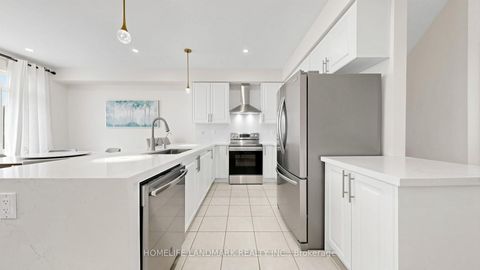 Photo 4 at 12 McClary's Way, Unionville, Markham