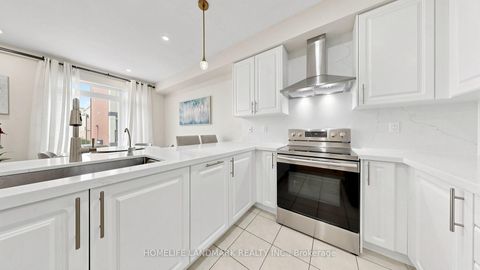 Photo 5 at 12 McClary's Way, Unionville, Markham