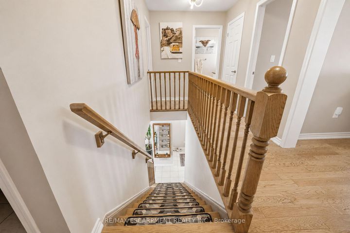 Photo 11 at 44 Stillwater Crescent, Waterdown, Hamilton
