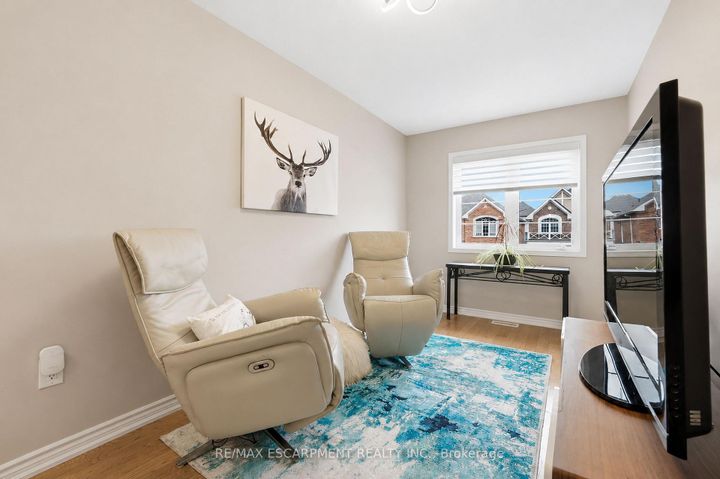 Photo 12 at 44 Stillwater Crescent, Waterdown, Hamilton