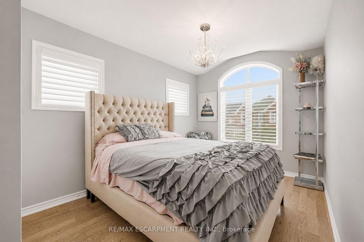 Photo 13 at 44 Stillwater Crescent, Waterdown, Hamilton