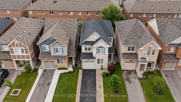 Photo 22 at 44 Stillwater Crescent, Waterdown, Hamilton