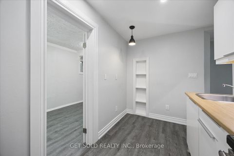 Photo 14 at 1089-1091 Dovercourt Road, Junction, Toronto