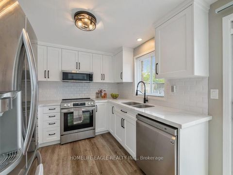 Photo 10 at 18 Nugent Court, Northwest, Barrie