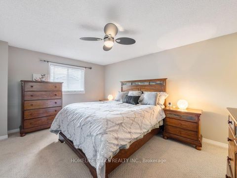 Photo 11 at 18 Nugent Court, Northwest, Barrie