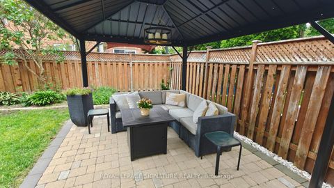 Photo 3 at 14 Ostick Street, Bayview Wellington, Aurora