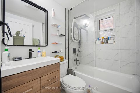 Photo 8 at 298 South Kingsway, Swansea, Toronto