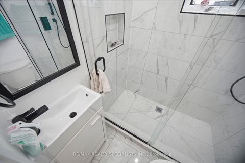 Photo 10 at 298 South Kingsway, Swansea, Toronto