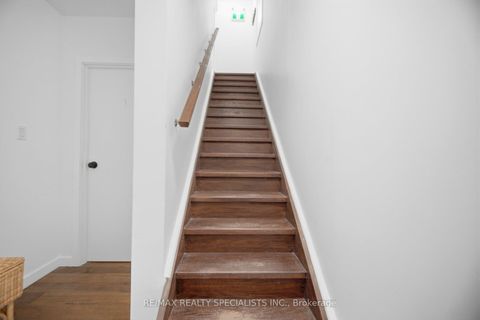 Photo 11 at 298 South Kingsway, Swansea, Toronto