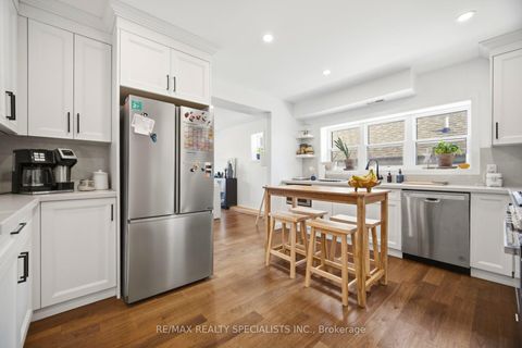 Photo 16 at 298 South Kingsway, Swansea, Toronto
