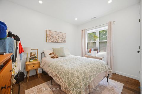 Photo 21 at 298 South Kingsway, Swansea, Toronto