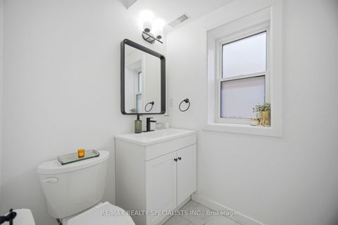 Photo 27 at 298 South Kingsway, Swansea, Toronto