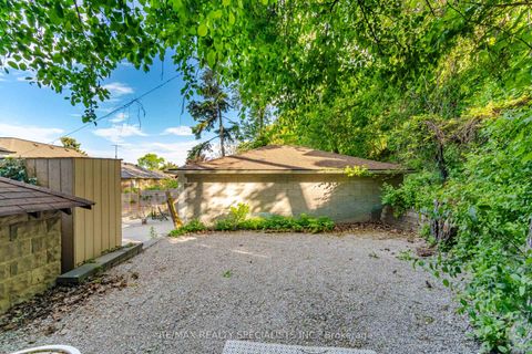 Photo 48 at 298 South Kingsway, Swansea, Toronto
