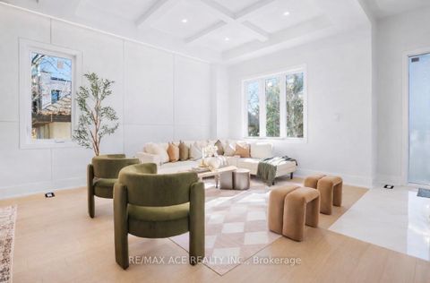 Photo 4 at 5 Larwood Boulevard, Cliffcrest, Toronto