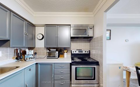 Photo 8 at 909 - 250 Davis Drive, Central Newmarket, Newmarket