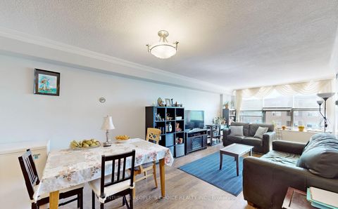 Photo 12 at 909 - 250 Davis Drive, Central Newmarket, Newmarket