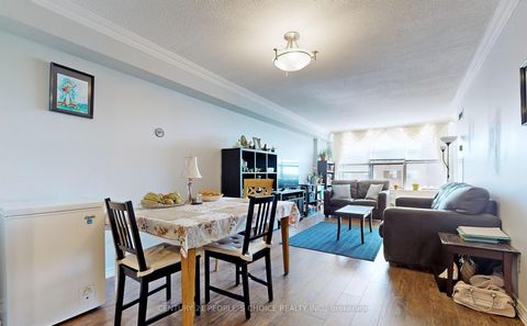 Photo 13 at 909 - 250 Davis Drive, Central Newmarket, Newmarket