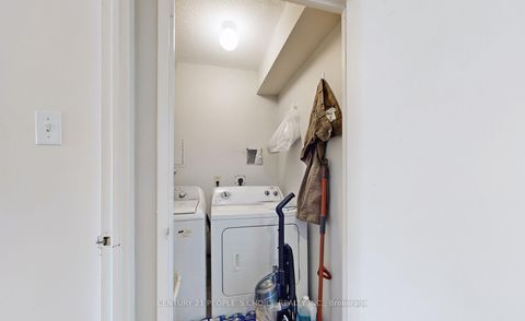Photo 33 at 909 - 250 Davis Drive, Central Newmarket, Newmarket