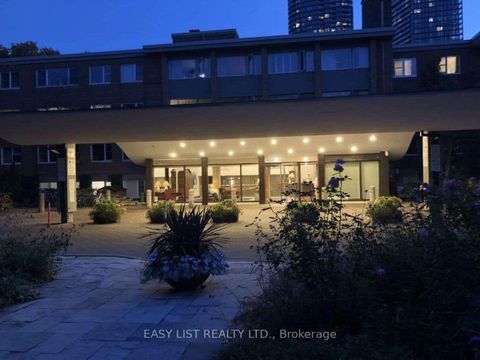 Photo 37 at 21 Dale Avenue, Moore Park, Toronto