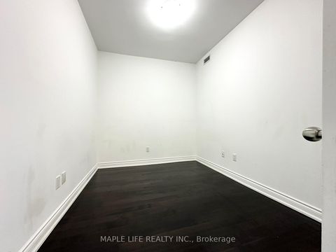Photo 6 at 6110 - 388 Yonge Street, Bay Street Corridor, Toronto
