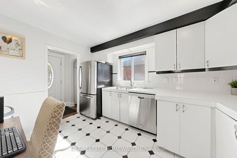 Photo 5 at 40 Donora Drive, Crescent Town, Toronto