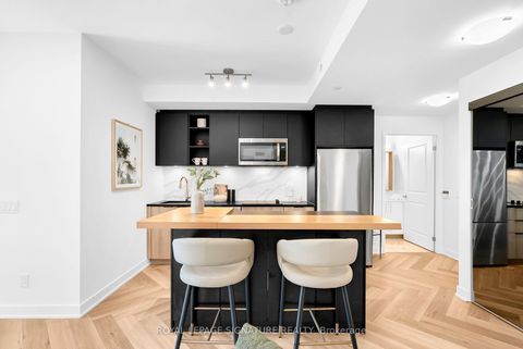 Photo 7 at 713 - 543 Richmond Street W, Waterfront Communities C1, Toronto