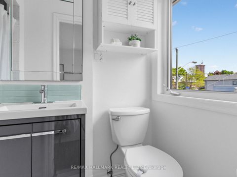 Photo 24 at 62 Doncaster Avenue, Lumsden, Toronto