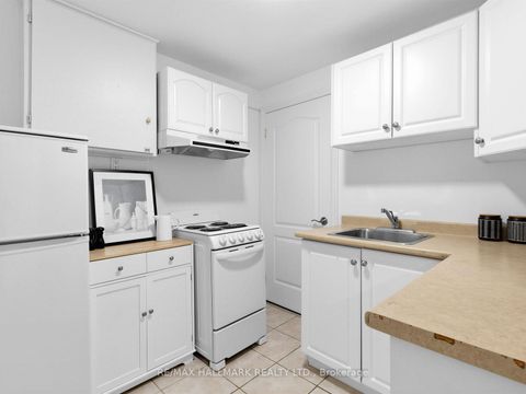 Photo 31 at 62 Doncaster Avenue, Lumsden, Toronto