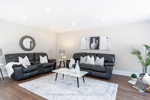 Photo 4 at 124 Bathgate Drive, Centennial Scarborough, Toronto