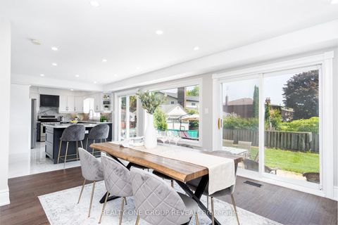 Photo 10 at 124 Bathgate Drive, Centennial Scarborough, Toronto