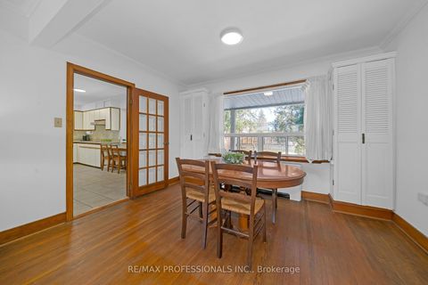 Photo 3 at 29 Tremont Road, City Centre West, Toronto