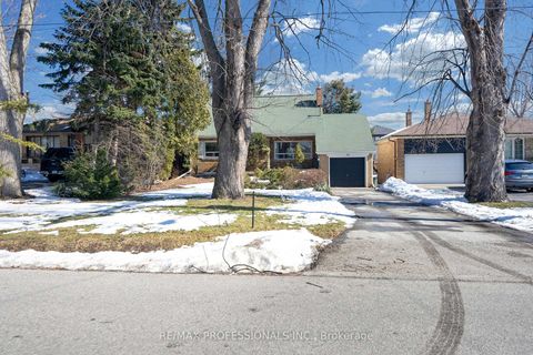 Photo 17 at 29 Tremont Road, City Centre West, Toronto